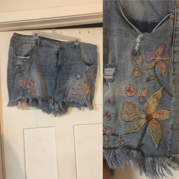 terra & sky shorts